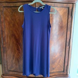 Blue is your color!!!! Add sandals & go..FUN🌴